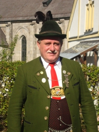 Erwin Stockinger, pensionierter Polizist, Familienvater und überzeugter Trachtler, verstarb überraschend am 9. April. (Foto: privat)